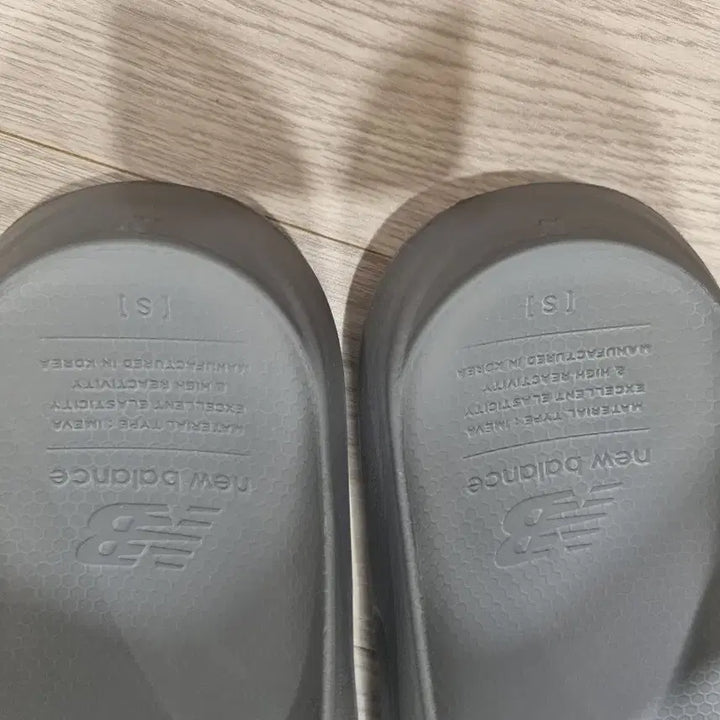 [BUNJANG] New Balance Flip-Flop Sandals / 뉴발란스 슬리퍼 쪼리