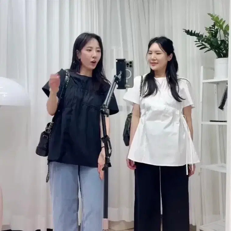 [BUNJANG] Madj Sring Blouse Black / 마드제이 셔링블라우스 블랙 새상품