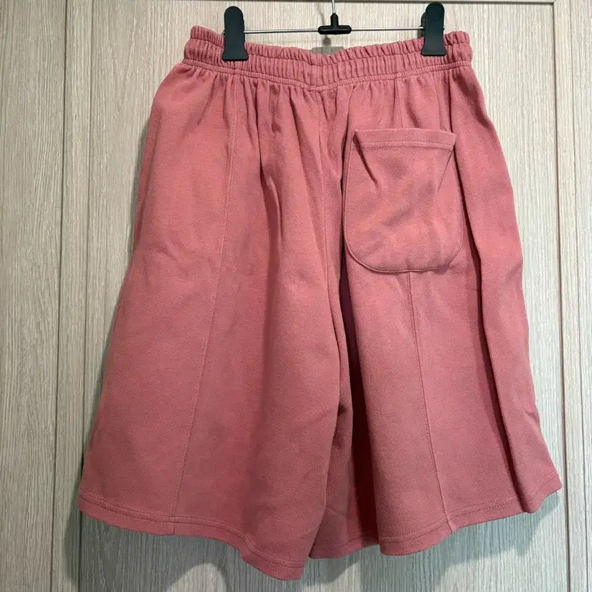 [BUNJANG] Pink Bermuda Shorts / 핑크색 버뮤다 반바지