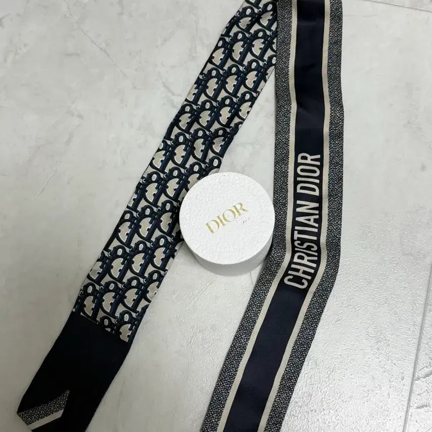 [BUNJANG] Christian Dior Dior Oblique Silk Scarf / 크리스찬 디올 오블리크 스카프
