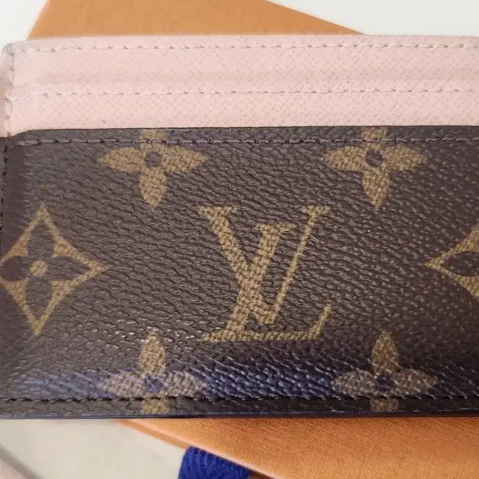 [BUNJANG] Louis Vuitton LV Charm Card Holder / 루이비통 LV 참 카드홀더
