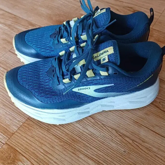 [BUNJANG] Brooks Caldera 5 Running Shoes 245mm / 브룩스 칼데라5 런닝화 245mm