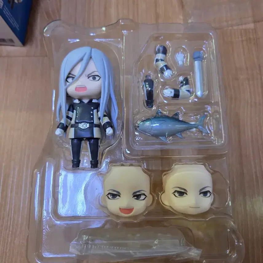 [BUNJANG] Katekyo Hitman Reborn! Squalo Nendoroid Figure / 가히리 스쿠알로 넨도로이드