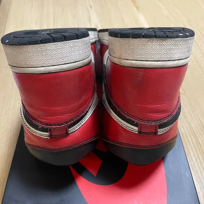 [BUNJANG] Air Jordan 1 "Lost and Found" Sneakers / 에어조던1 라투시