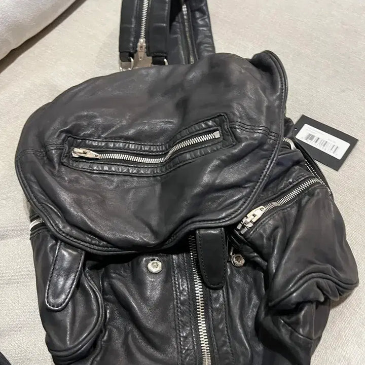 [BUNJANG] Alexander Wang Marti Black Leather Backpack / 알렉산더왕 레더 마르티 블랙 백팩