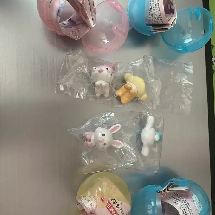 [BUNJANG] Sanrio Baby Hug Court Hello Kitty Wish Me Mell PomPomPurin Cinnamoroll Gacha / 산리오 베이비 허그코트 헬로키티 위시미멜 폼폼푸린 시나모롤 가챠