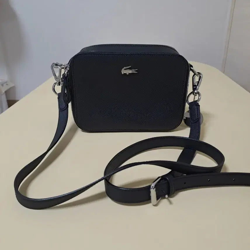 [BUNJANG] Lacoste Double Zipper Mini Crossbody Bag / 라코스테  쌍지퍼 미니크로스백