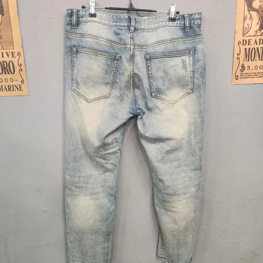 [BUNJANG] Balenciaga Distressed Washed Denim Jeans / 발렌시아가 데미지 워싱 데님 청바지