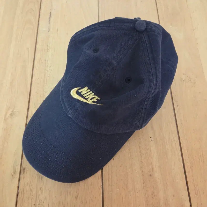 [BUNJANG] Nike Cap Gold and Black / 나이키 모자 볼캡 검금 208