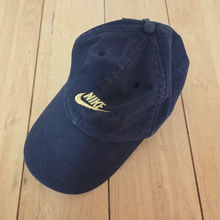 [BUNJANG] Nike Cap Gold and Black / 나이키 모자 볼캡 검금 208