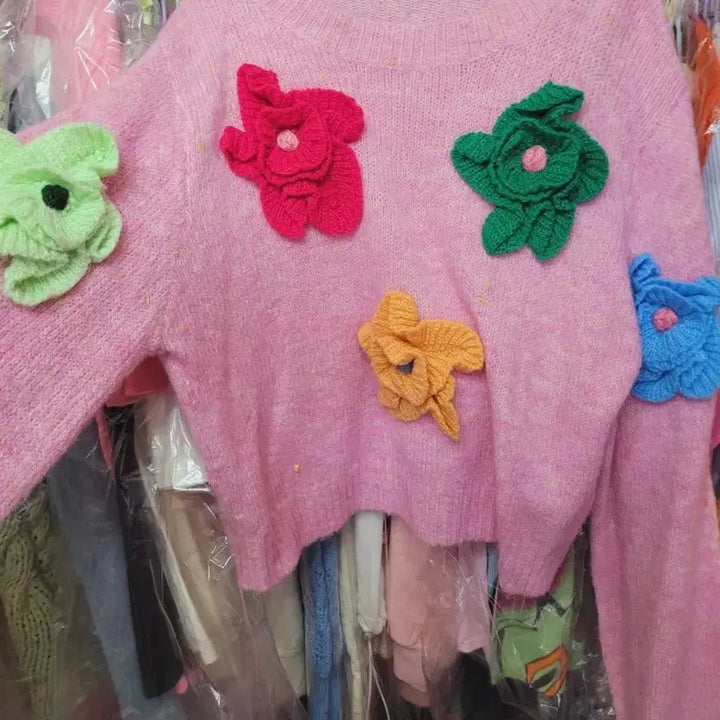 [BUNJANG] Pink Floral Embroidered Crop Knit / 핑크색 꽃 자수 크롭 니트 수입