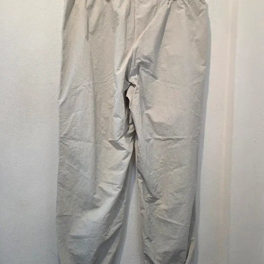 [BUNJANG] LAZYBEE Drawstring Training Pants / LAZYBEE 드로우스트링 트레이닝 팬츠