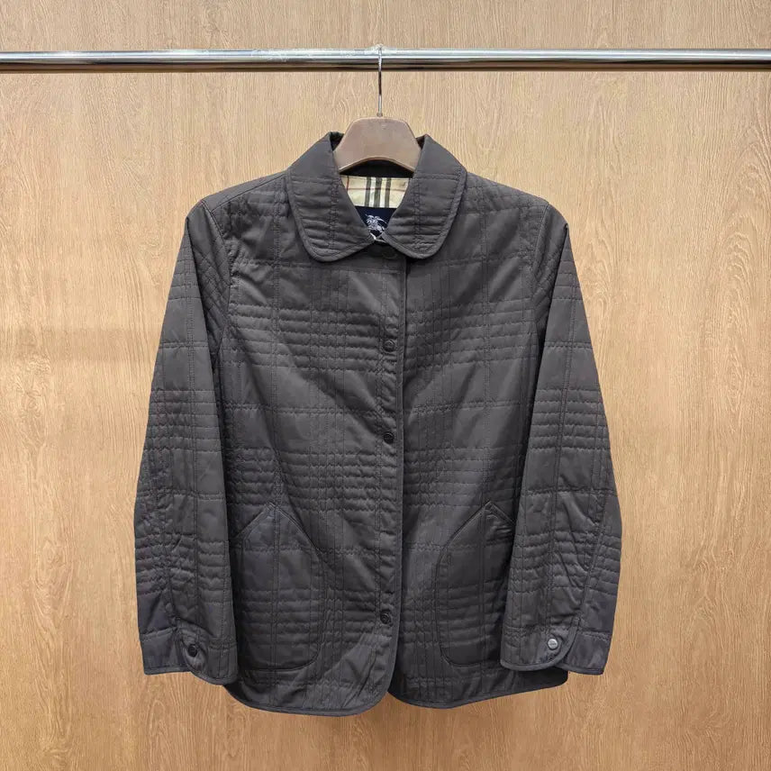 [BUNJANG] Burberry London Quilted Jacket Dark Grey / 버버리 런던 퀄팅 자켓 시그니처 노바체크 안감 디테일 클래식 다크그레이