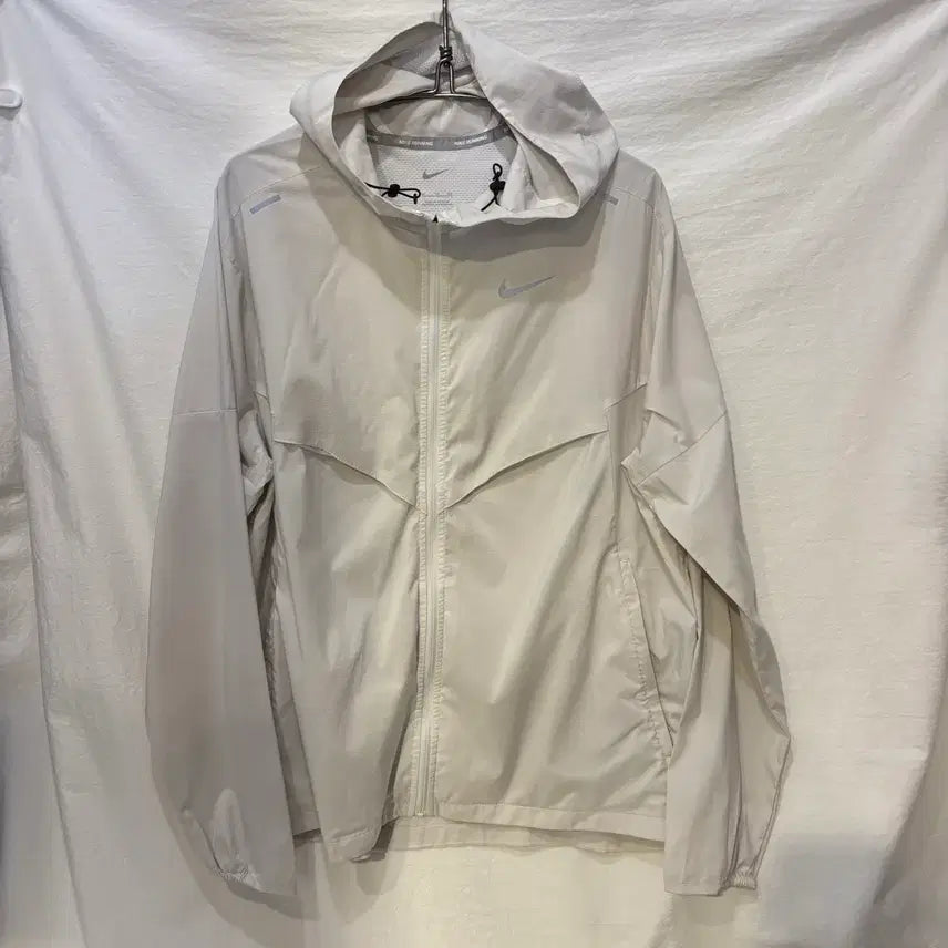 [SOLD OUT] 나이키 러닝 후드집업 바람막이 자켓