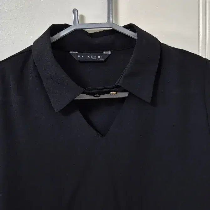 [BUNJANG] THE GAM Halterneck Button Blouse / [새상품] THE GAM 카라 홀터넥 버튼 블라우스