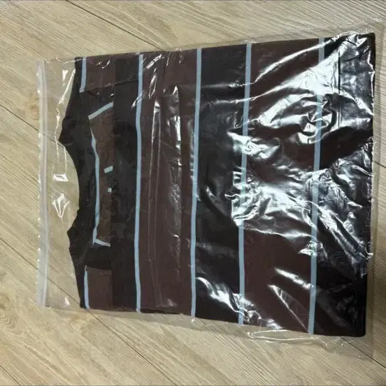 [BUNJANG] IAPB Studio Stripe T-Shirt Brown / s)  새상품 아이앱 스튜디오 스트라이프 티셔츠 브라운