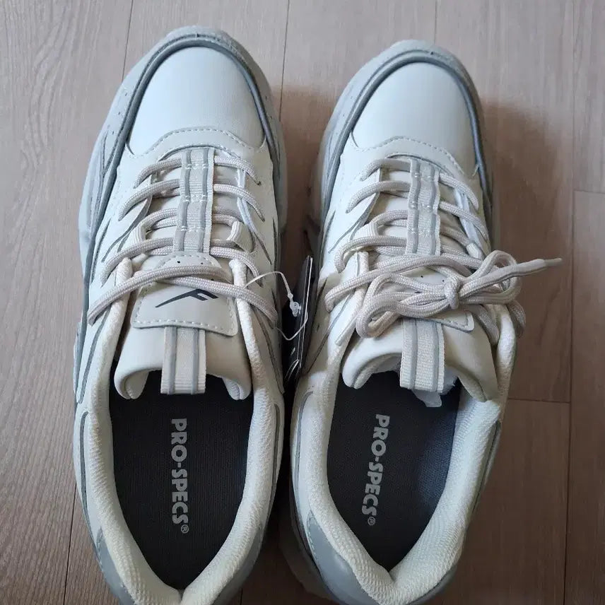 [BUNJANG] Pro-Specs Stacks TR 2 Beige Sneakers / 프로스펙스 스택스 TR 2 베이지 운동화 270