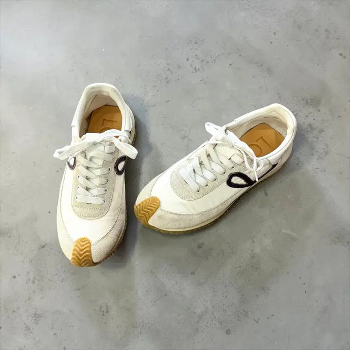 [BUNJANG] Loewe Flow Runner Sneakers Size 40 (US 7.5) / 255/ 로에베 플로우 러너 스니커즈