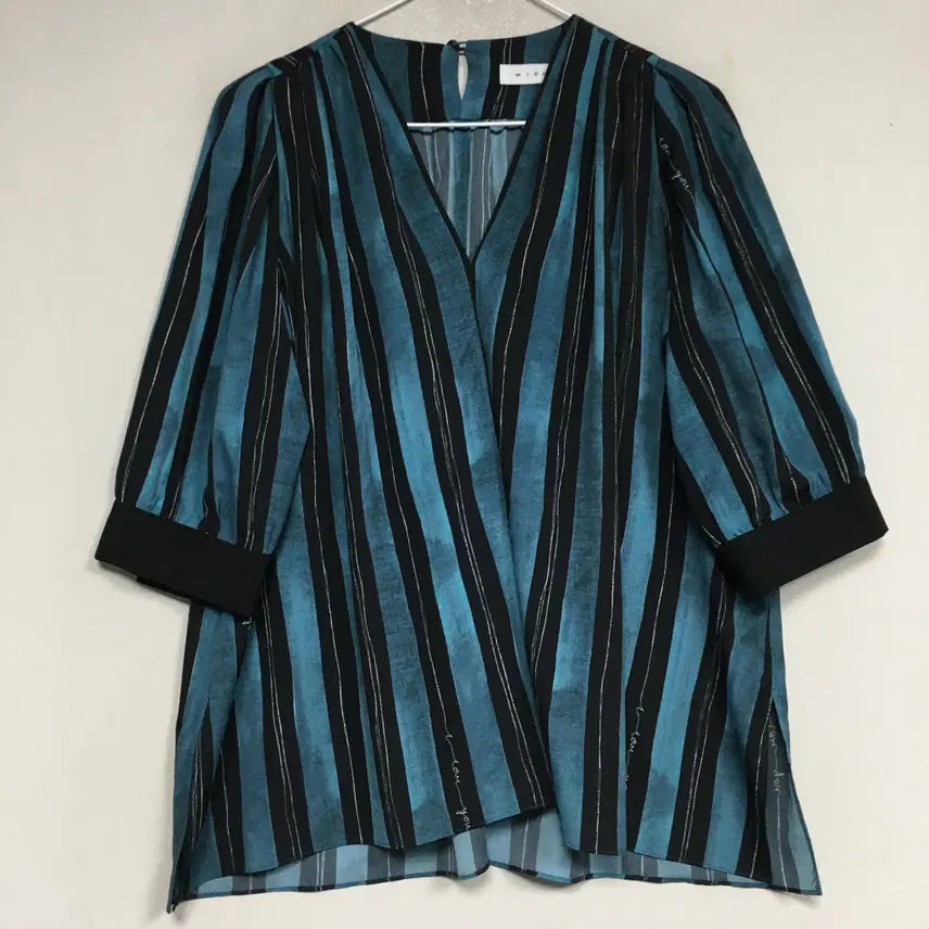 [BUNJANG] MICHAA Striped Blouse / MICHAA 미샤 스트라이프 블라우스 85