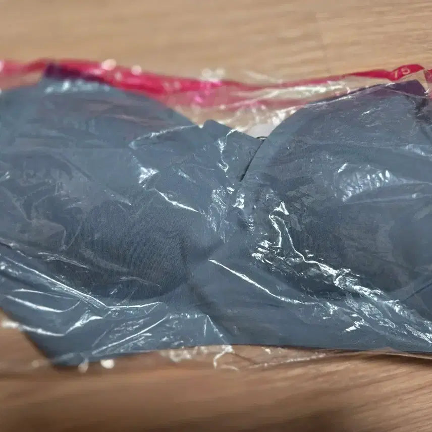 [BUNJANG] Evelyn Padded Bra Size S / (새상품) 에블린 뽕브라 S사이즈