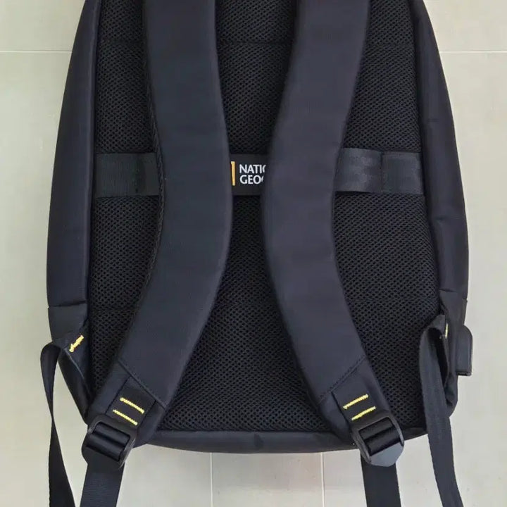 [BUNJANG] National Geographic Daypack Backpack / 내셔널지오그래픽 데이백 (노트북용 백팩) 거의 새것택포