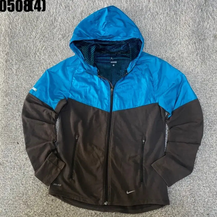 [BUNJANG] Nike Dri-FIT Hooded Windbreaker Jacket M / 나이키 DRI-FIT 후드 바람막이 자켓 m