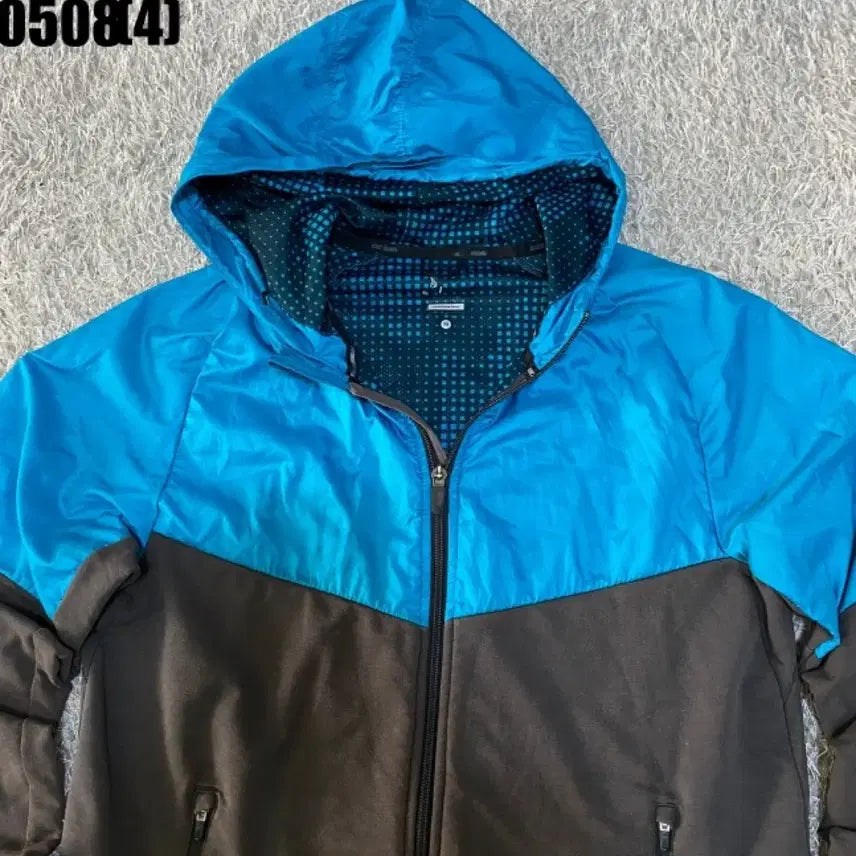 [BUNJANG] Nike Dri-FIT Hooded Windbreaker Jacket M / 나이키 DRI-FIT 후드 바람막이 자켓 m