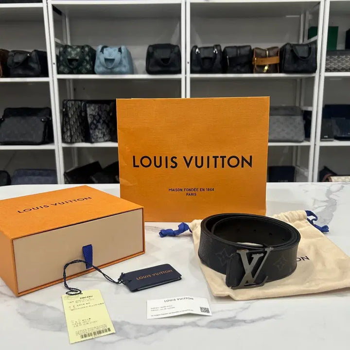 [BUNJANG] Louis Vuitton Eclipse Reversible Belt Size 40 / [새상품급/40]루이비통 이클립스 리버서블 벨트