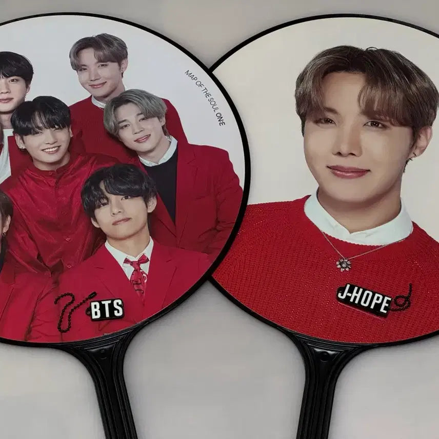 [BUNJANG] BTS Group &amp; J-Hope Uchiwa Fan Set / 방탄소년단 BTS 단체/제이홉 부채 우치와 세트