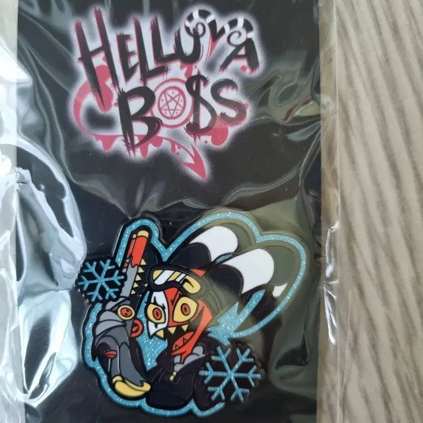 [BUNJANG] Heluva Boss Antarctica Blitz Glitter Pin Badge / 헬루바보스 Antarctica Blitz 글리터 핀뱃지
