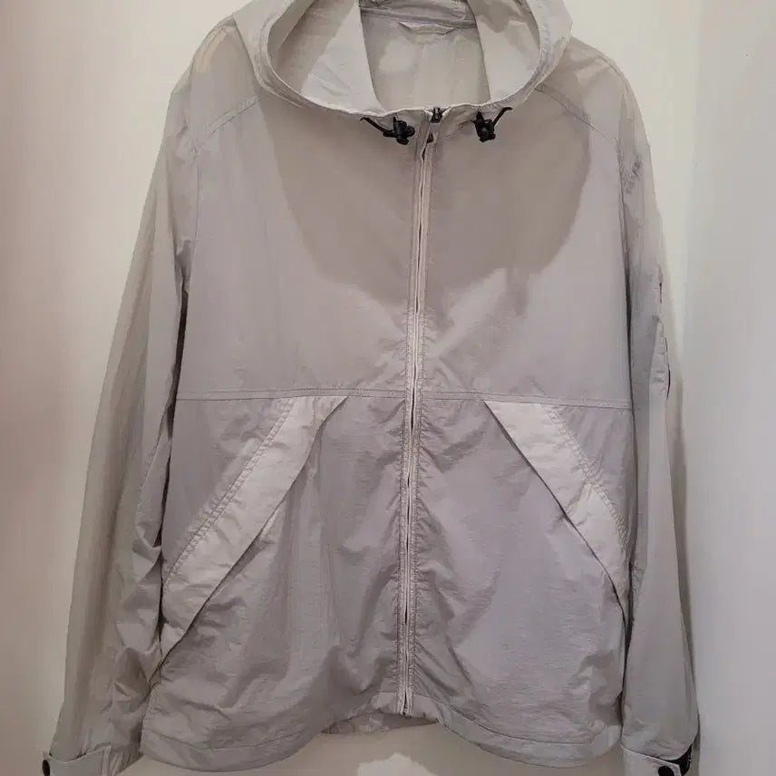 [BUNJANG] Ziozia Hooded Windbreaker Jacket Size 105 / 지오지아 후드 바람막이 점퍼 105사이즈