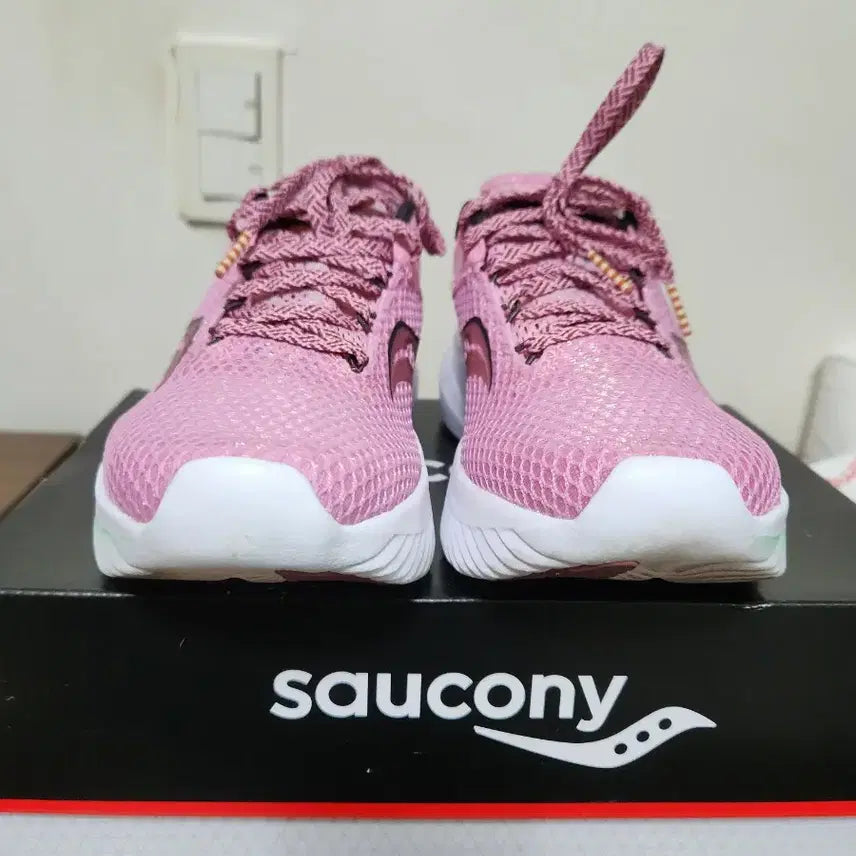 [BUNJANG] Saucony Kinvara 14 Pink Women&