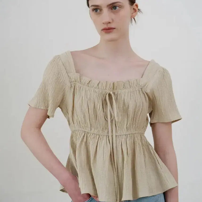 [BUNJANG] Our Comos Square Neck Blouse / 아워코모스 스퀘어넥 블라우스