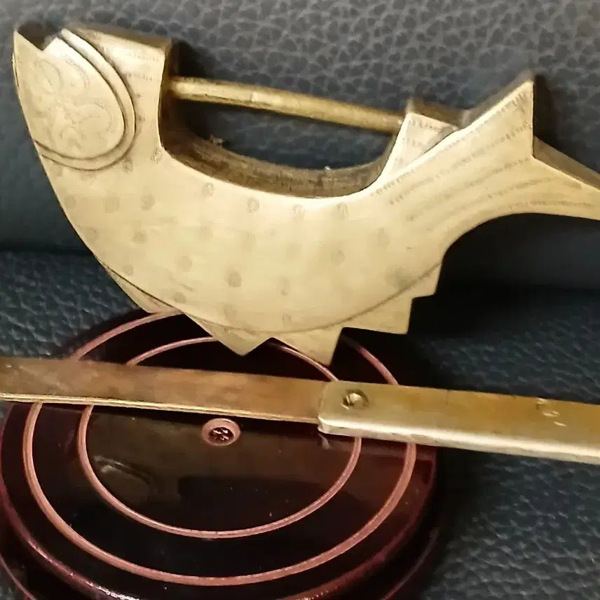 [BUNJANG] Antique Brass Fish-shaped Key / 오래된백동붕어열쇠