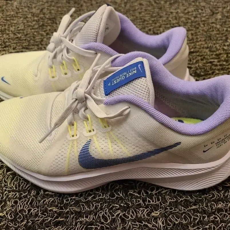 [BUNJANG] Nike Quest Running Shoes / 나이키 운동화 퀘스트 런닝화, 조깅화 235