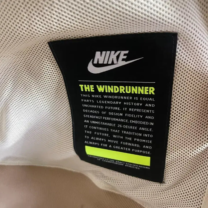 [BUNJANG] Nike Windrunner Jacket Beige/Ivory XL / 나이키 윈드러너 바람막이 XL