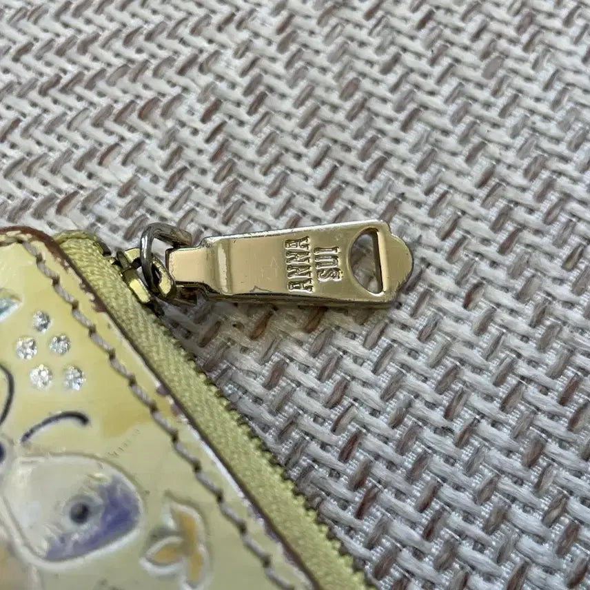 [BUNJANG] Anna Sui Floral Embossed Long Wallet / Anna sui 안나수이 플로럴 엠보 장지갑