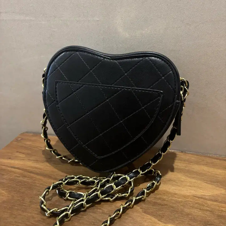 [BUNJANG] Black Leather Chain Crossbody Shoulder Bag / 블랙 레더 체인백 크로스백 숄더백 금장