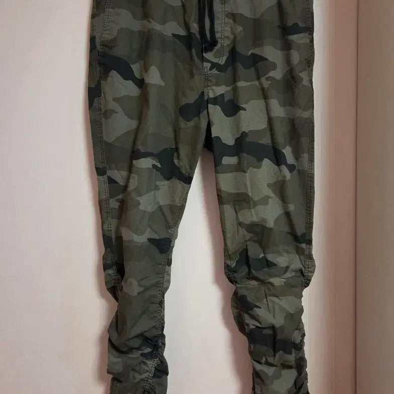 [BUNJANG] Divided Camo Cargo Jogger Pants / DIVIDED 카모 조거 팬츠 밀리터리