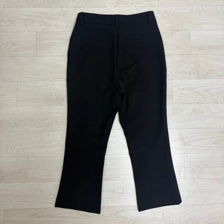 [BUNJANG] Arto Maren Capri Pants / 아르토 마렌 카프리 팬츠