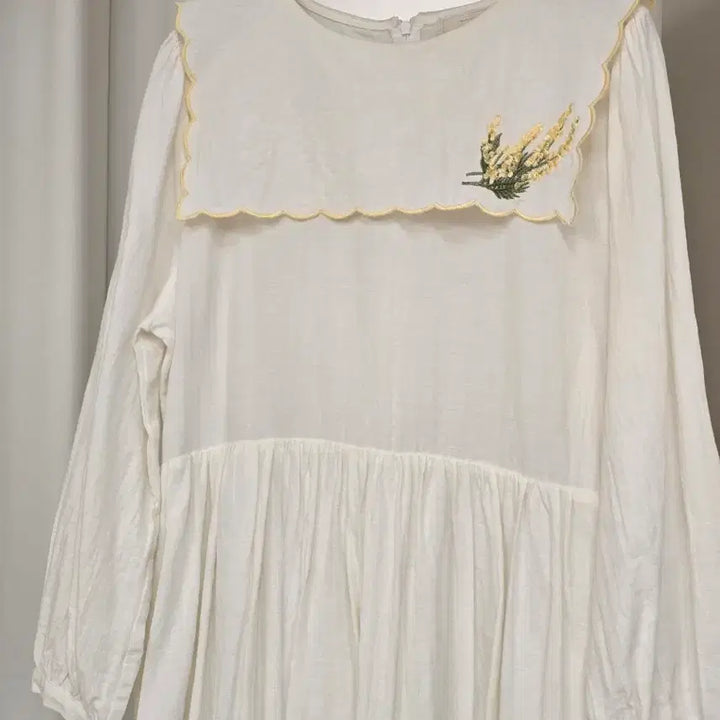 [BUNJANG] Avek de Fleurs Mimosa Dress Ivory / 아벡데플뢰르 미모사 드레스 / 미미부티크 롱원피스