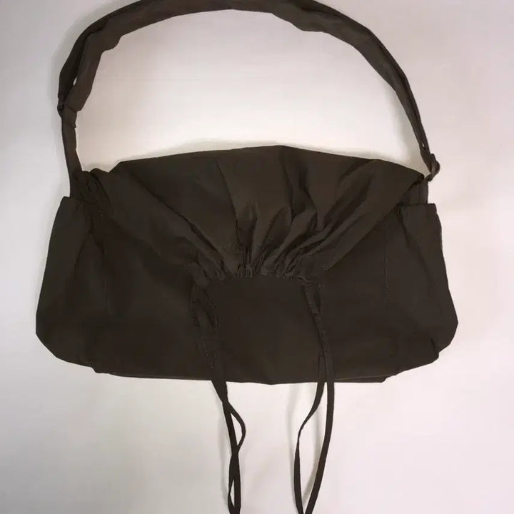 [BUNJANG] Uniqlo U Drawstring Bag Olive / 유니클로 U 드로우 스트링 백 올리브