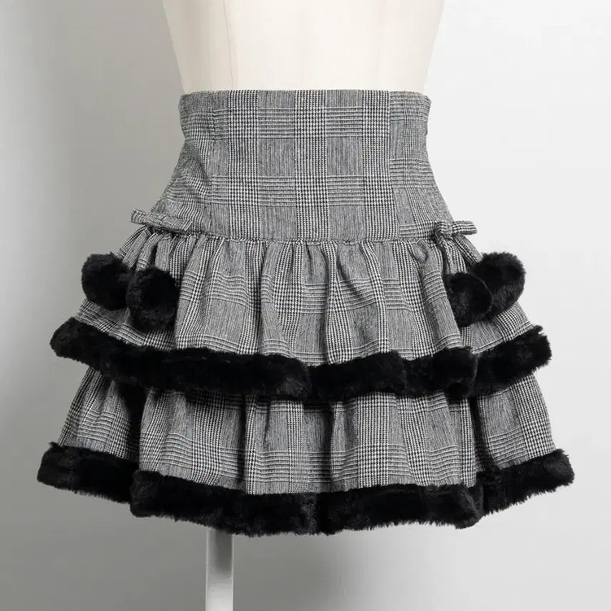 [BUNJANG] Pium Pom Pom Mini Skirt / pium 피움 폼폼 미니 스커트 / 일브 걸리 스나계 다리치 미셸마카롱