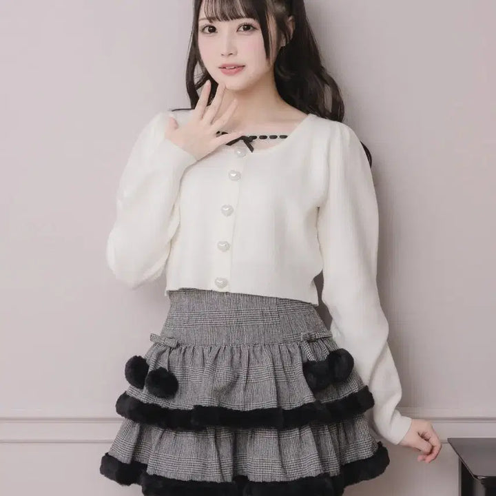 [BUNJANG] Pium Pom Pom Mini Skirt / pium 피움 폼폼 미니 스커트 / 일브 걸리 스나계 다리치 미셸마카롱