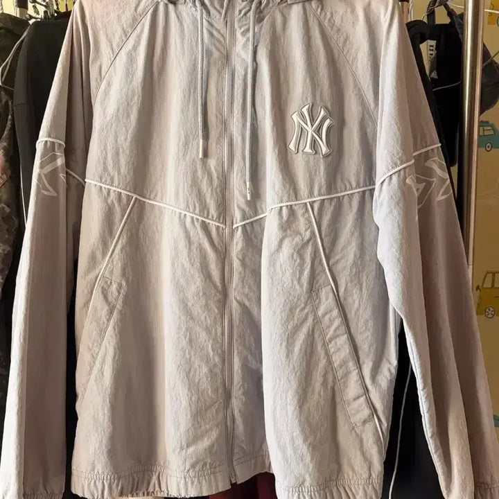 [BUNJANG] MLB Windbreaker / MLB 바람막이 판매합니다