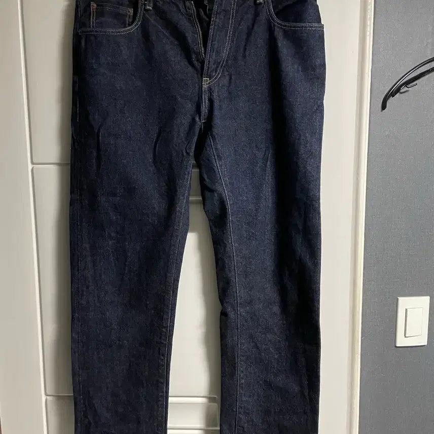 [BUNJANG] Uniqlo Regular Straight Denim Jeans Size 33 / 유니클로 레귤러 스트레이트 데님 33