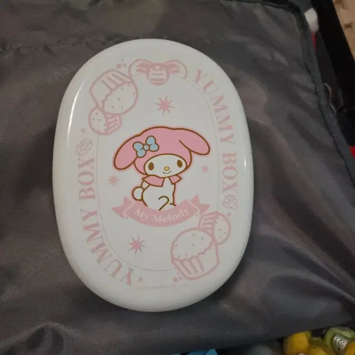 [BUNJANG] Sanrio Characters Yummy Box Random Figure / 산리오 캐릭터 Yummy Box 랜덤 피규어
