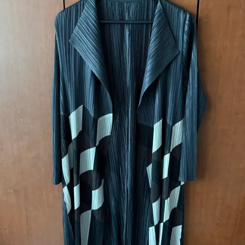 [BUNJANG] Pleated Long Cardigan / 플리츠 롱 가디건