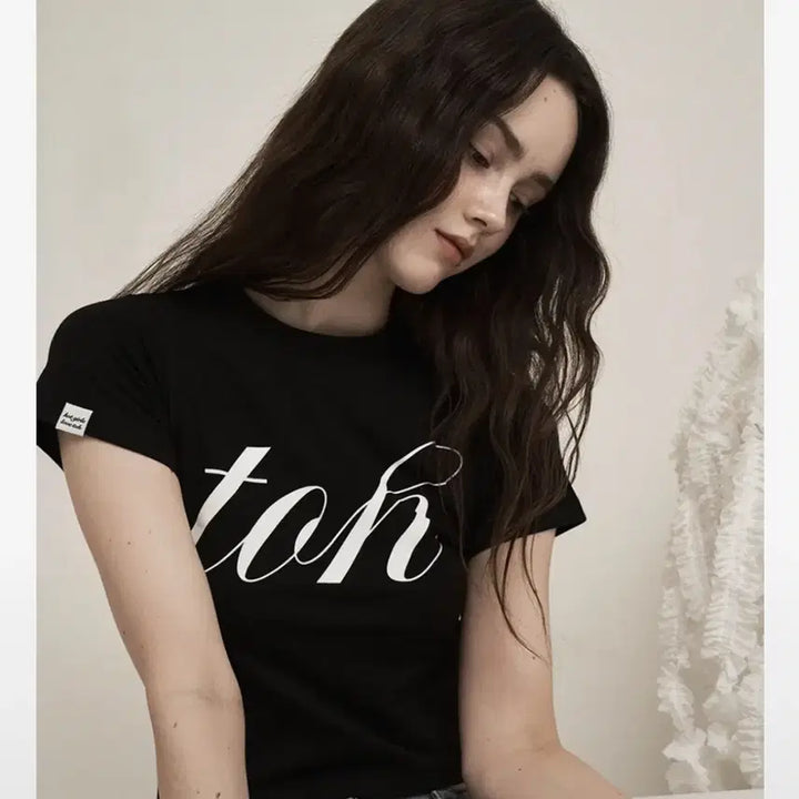 [BUNJANG] Toh Logo Cropped Top / Toh 티오에이치 로고 크롭탑 오도어