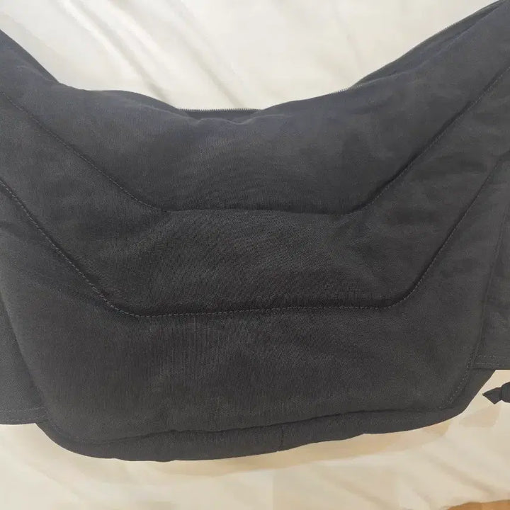 [BUNJANG] Lemaire Soft Game Bag Dark Chocolate / 르메르 소프트 게임백 다크초콜렛 m